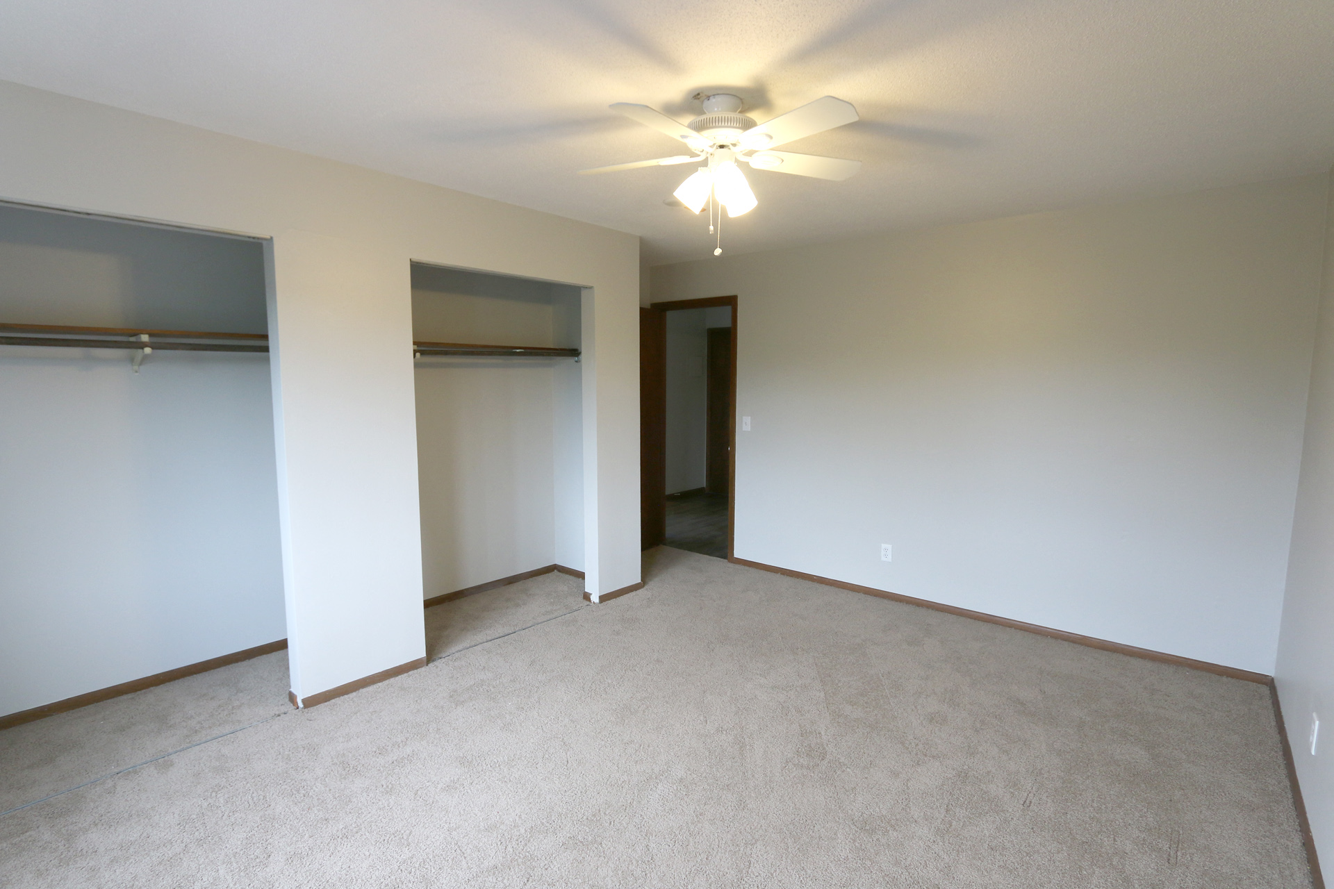 Edina Manor Apartments Image 21